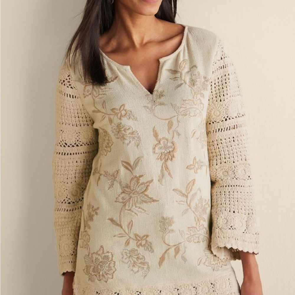 Soft Surroundings Cream Long Sleeve Graphic Tunic